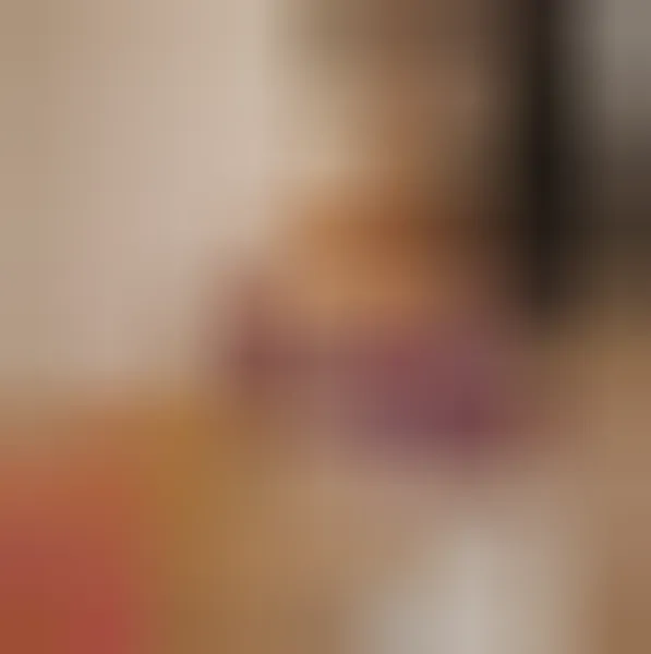 Clara, 28 Jahre — seitensprung in Rodenkirchen