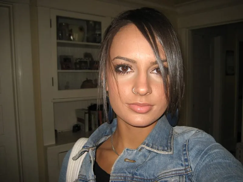 Mina, 23 Jahre — seitensprung in Magdeburg, 00