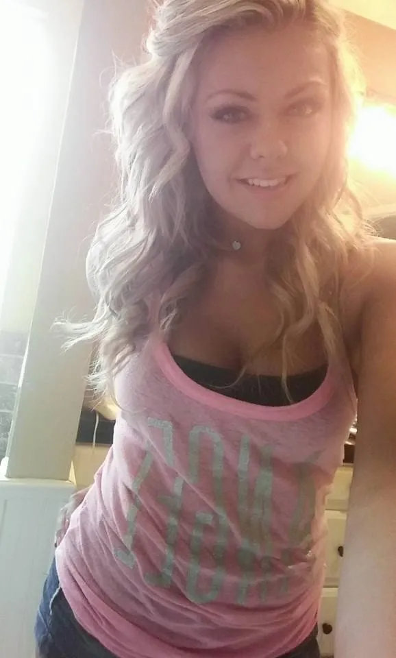 Yasmin, 22 Jahre — seitensprung in Erlangen